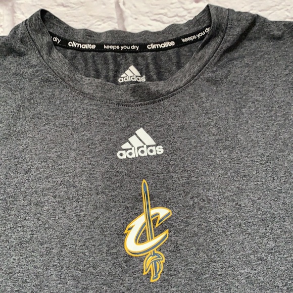 Adidas Cleveland cavs shirt - Picture 3 of 4